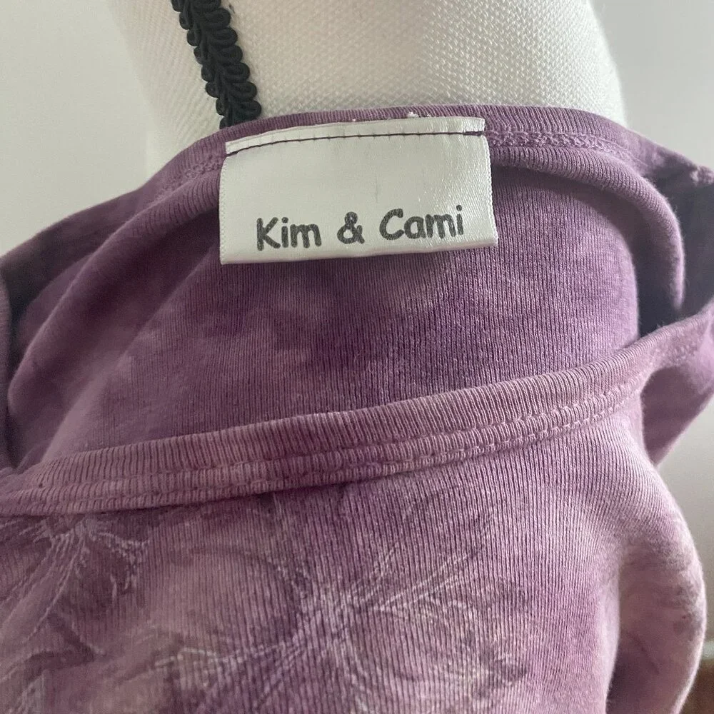 Kim & Cami Graphic Tee size Medium Floral Y2K